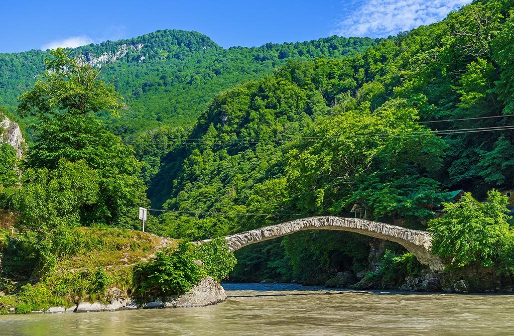 Водопады в Грузии