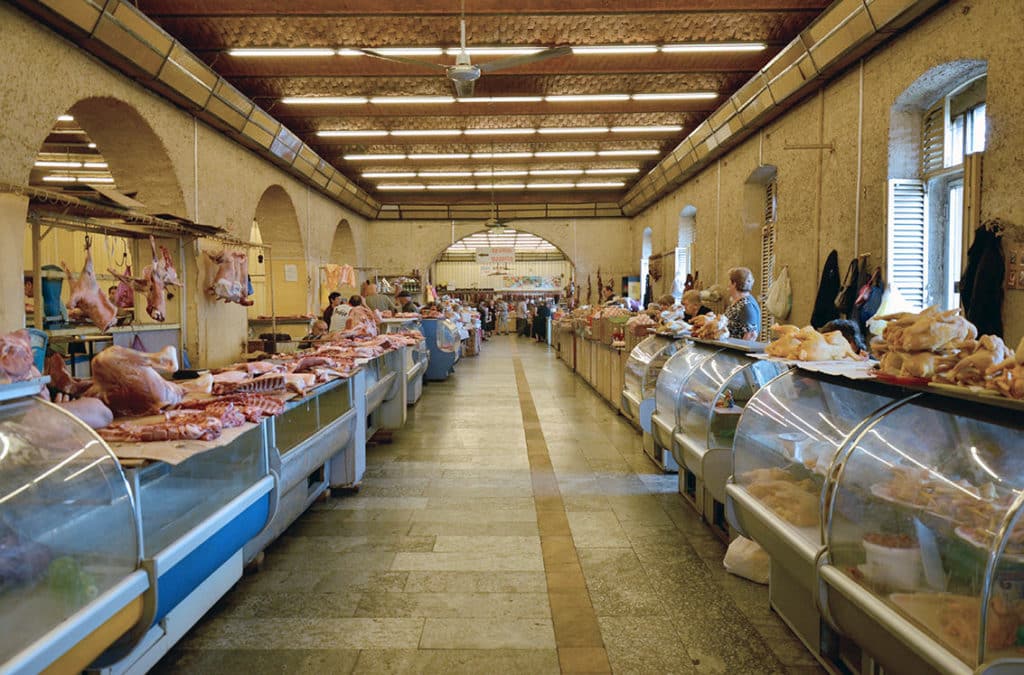 Дезертирка-или-продуктовый-рынок-Тбилиси