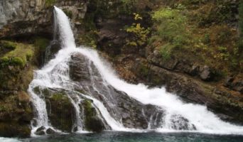 Водопады в Грузии