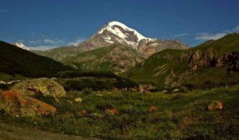 Где находится гора Казбек